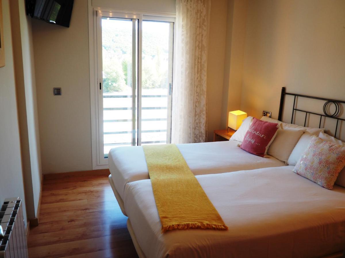 Apartamento Ainsa Pirineo Bagian luar foto